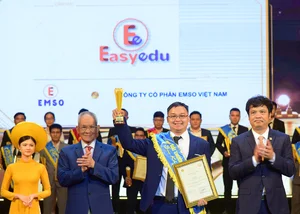 NỀN TẢNG EASY EDU – DẤU ẤN GIẢI THƯỞNG SAO KHUÊ 2022